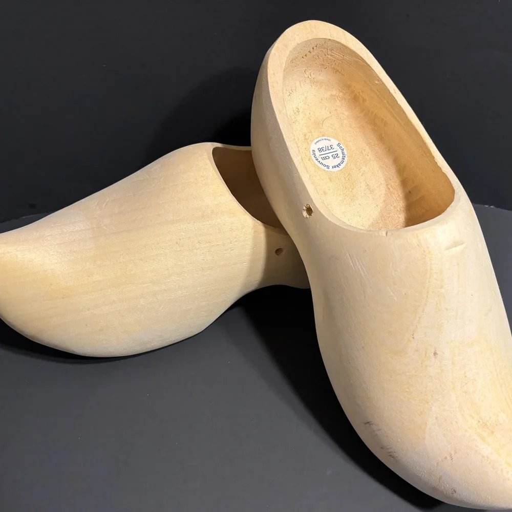 Women’s Natural Wooden Clogs from Holland Handmade Unique Collectable Crafting - Picture 1 of 10